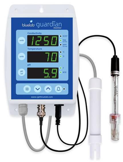 Nutrient Mangement Bluelab Guardian pH, cF and Temperature Monitor